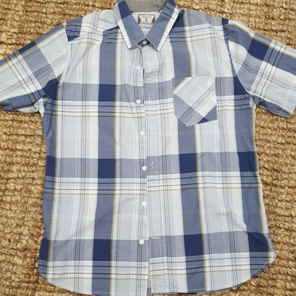 Men's Volcom button down shirt